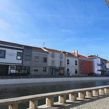 Flamingo's House - Beautiful View Over The Canal Apartment *