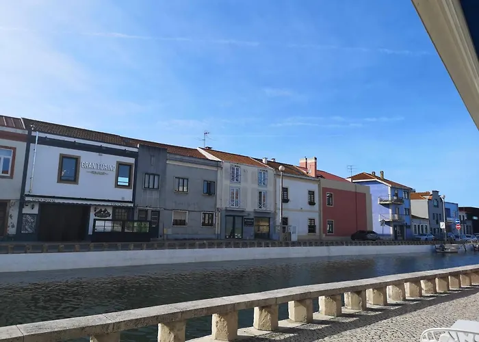 Flamingo's House - Beautiful View Over The Canal Apartment *
